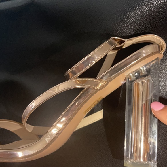 Sale‼️  Rose Gold Heels - Picture 5 of 8